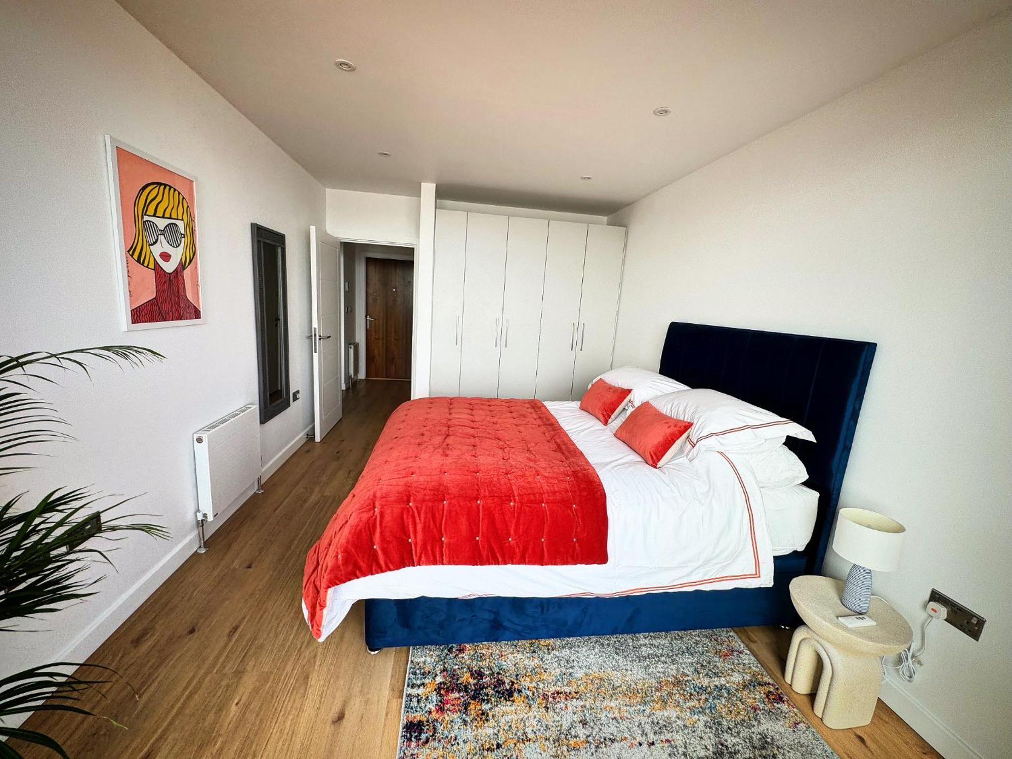 Stunning Beach Front Apartment With Sea Views, Free Parking & Balcony Ramsgate Esterno foto
