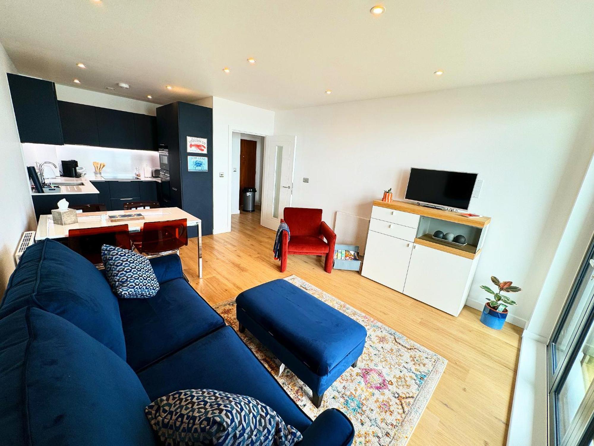 Stunning Beach Front Apartment With Sea Views, Free Parking & Balcony Ramsgate Esterno foto